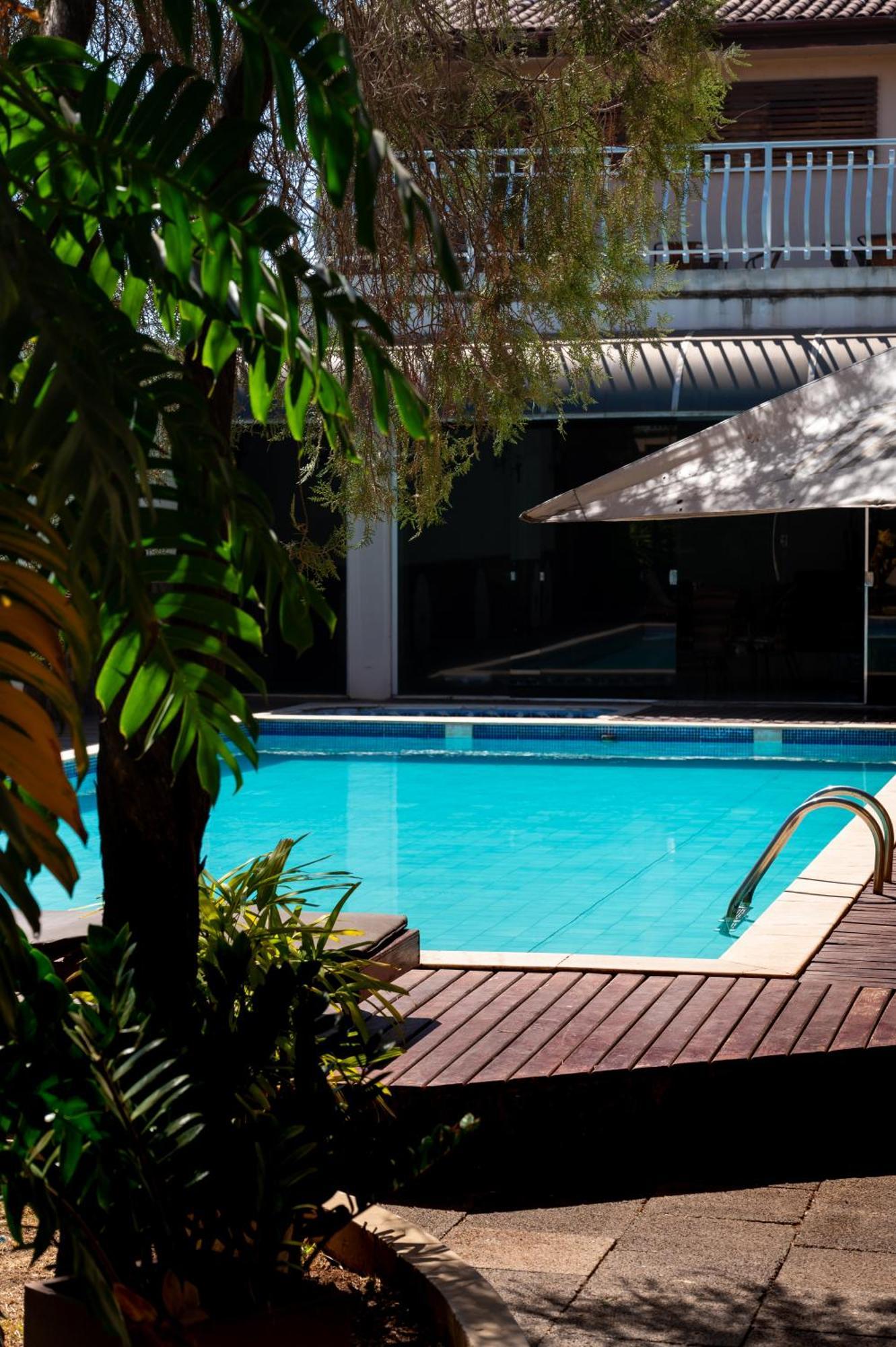 Hotel 365 กูยาบา ภายนอก รูปภาพ