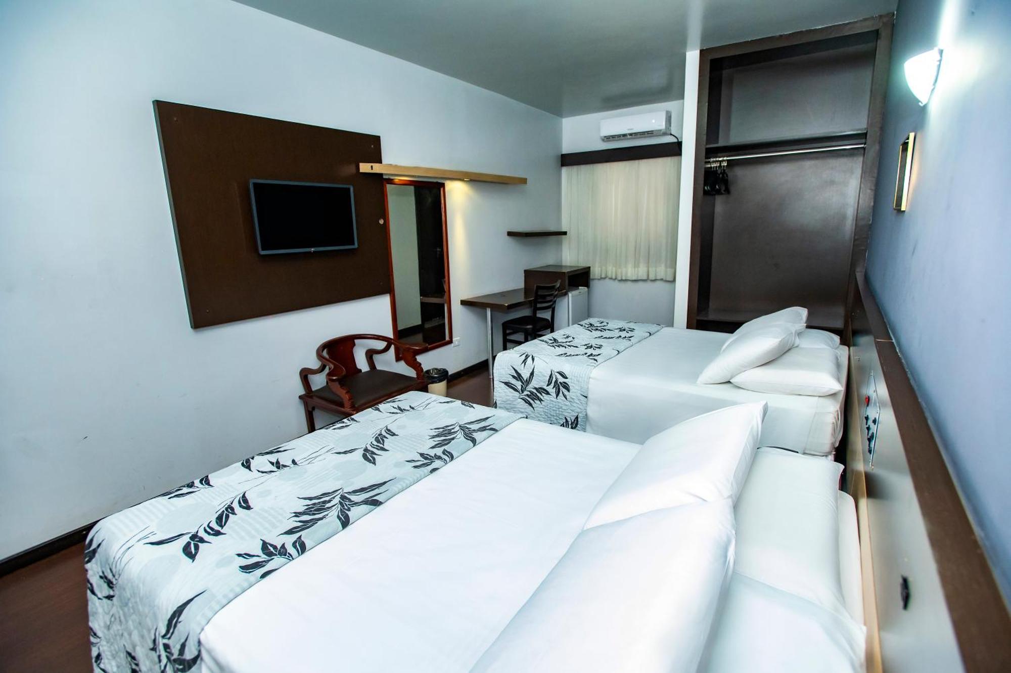 Hotel 365 กูยาบา ภายนอก รูปภาพ